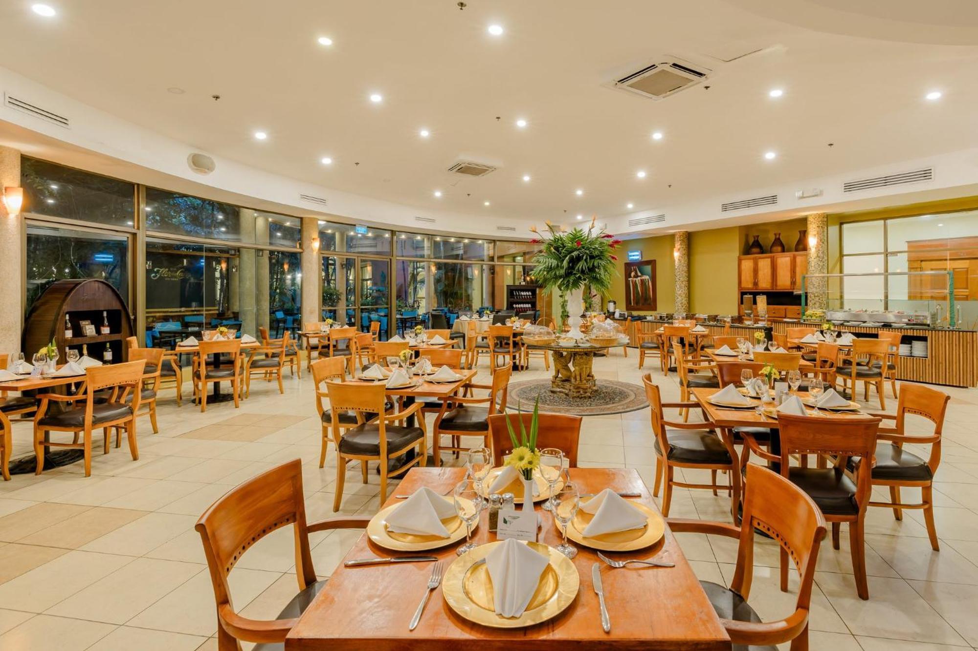 Holiday Inn Convention Center By Ihg Managua Zewnętrze zdjęcie